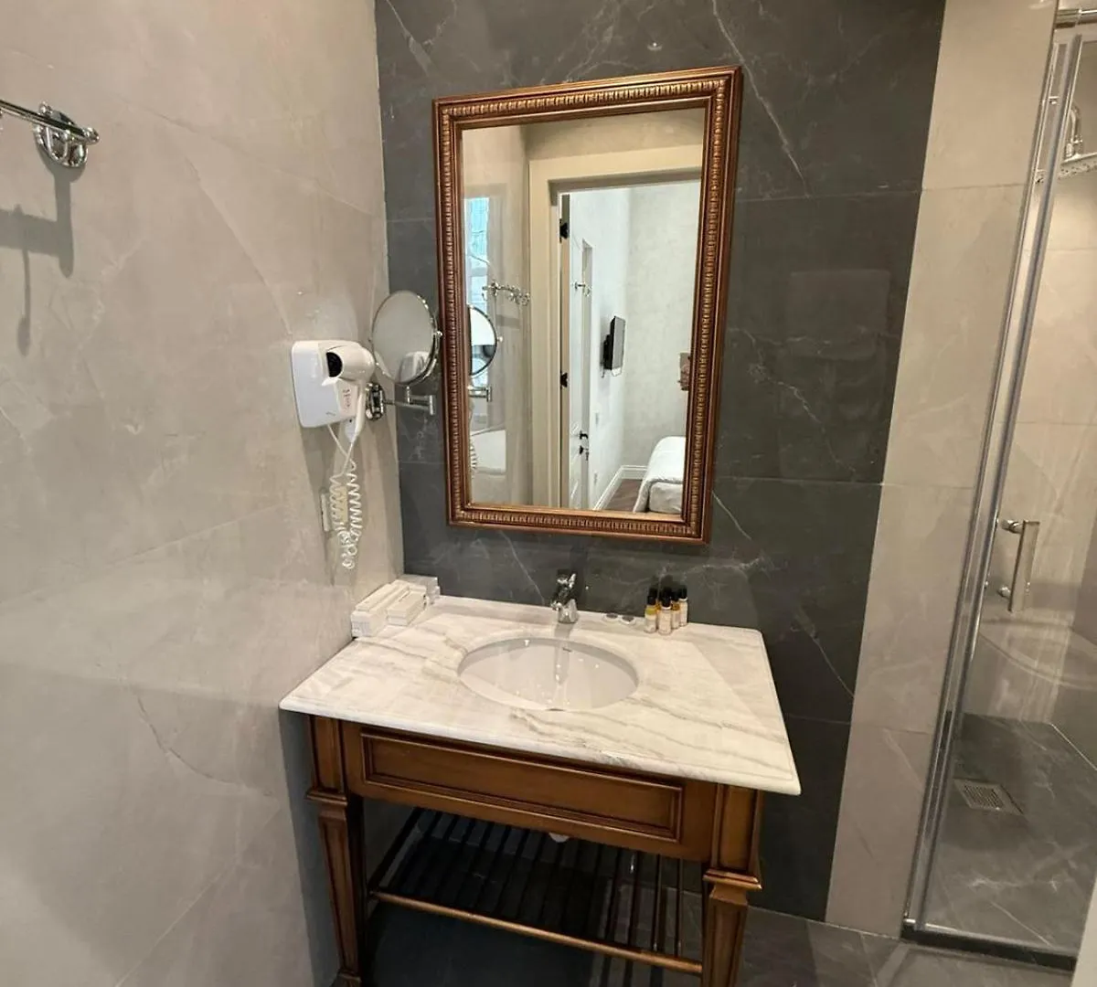 Km Hostel And Tourism Baku